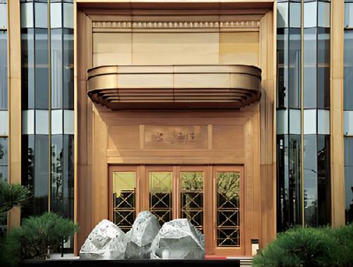 銅門實(shí)景工程案例11