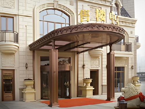 銅門實(shí)景工程案例09