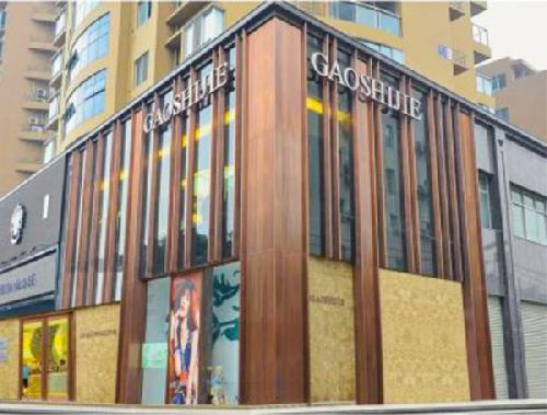 銅門實(shí)景工程案例06